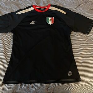 Umbro Mexico National Team Jersey - Black/Red/Gold - Size “Men’s” Medium